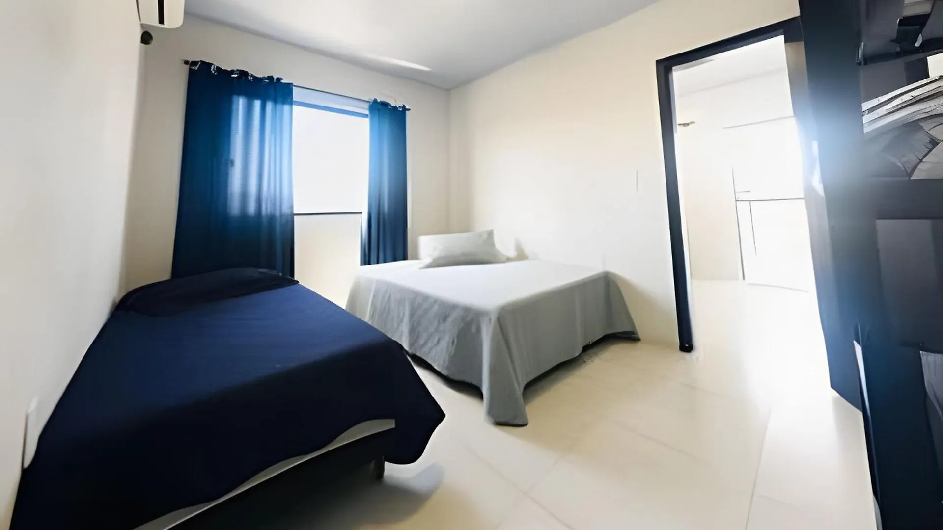 Loft'S -260M Da Praia- C/ Ar -Tv Filmes E Series Navegantes