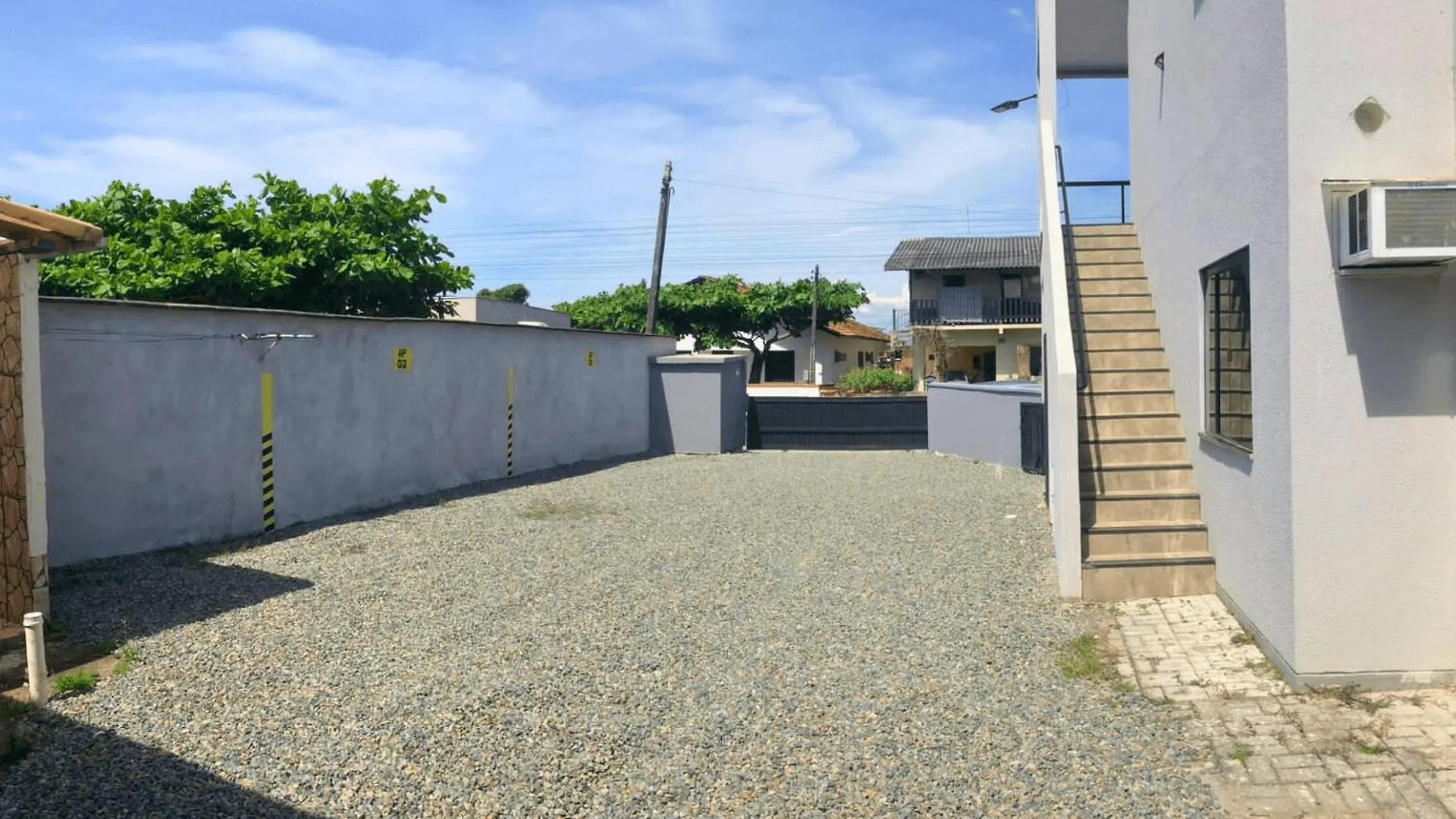 Loft'S -260M Da Praia- C/ Ar -Tv Filmes E Series Navegantes Brazil
